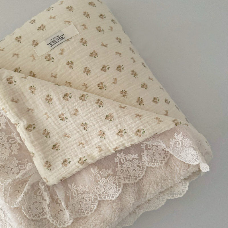 Floral Ruffle Comforter – Cotton Gauze & Soft Fleece Rose