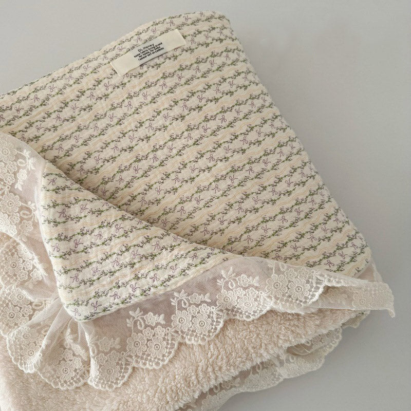 Floral Ruffle Comforter – Cotton Gauze & Soft Fleece Mido