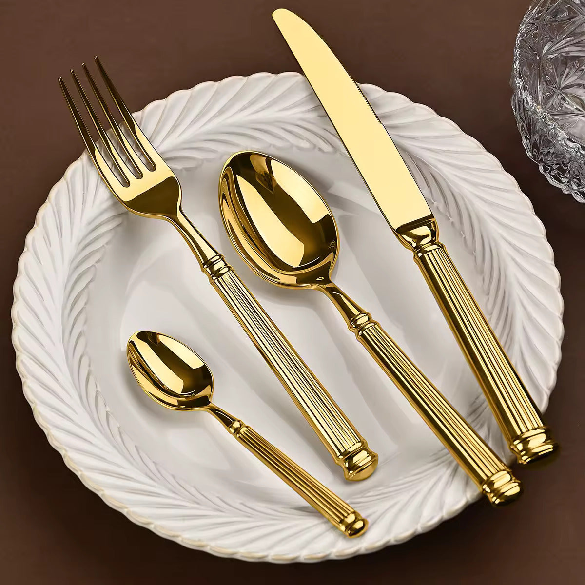 Roman Gold Silverware Set – Sculpted Flatware