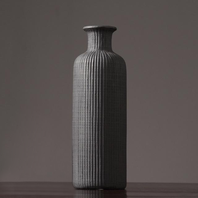 Isla Ceramic Vase Graphite