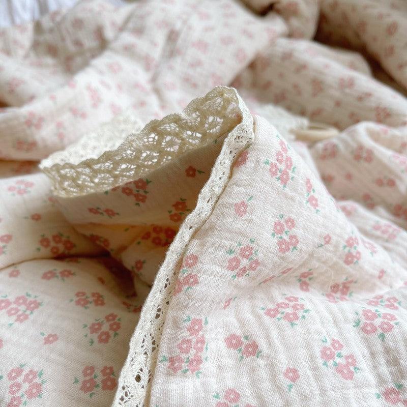 Sweet Ditsy Floral Baby Comforter – Cotton Muslin with Lace Trim