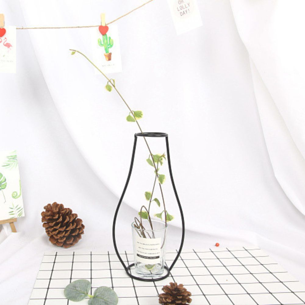 Iron Line Table Vase Classic