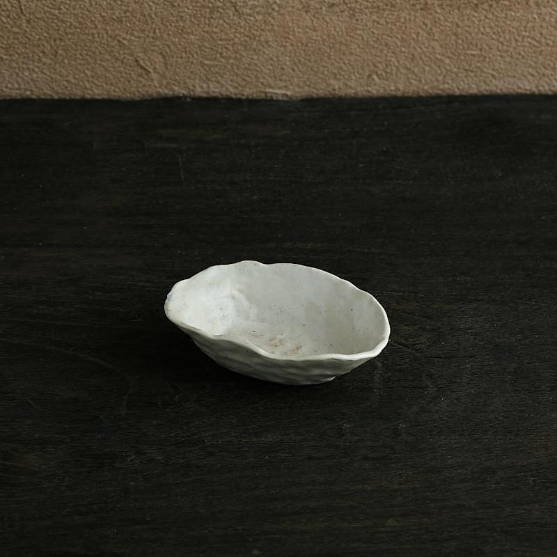 Matilda Stoneware Ceramic Accent Plates & Bowls