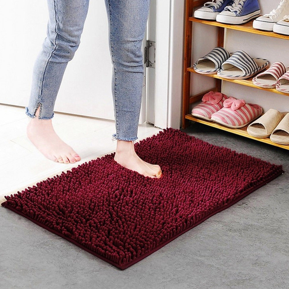 Mavi Soft Chenille Bath Mat Burgundy