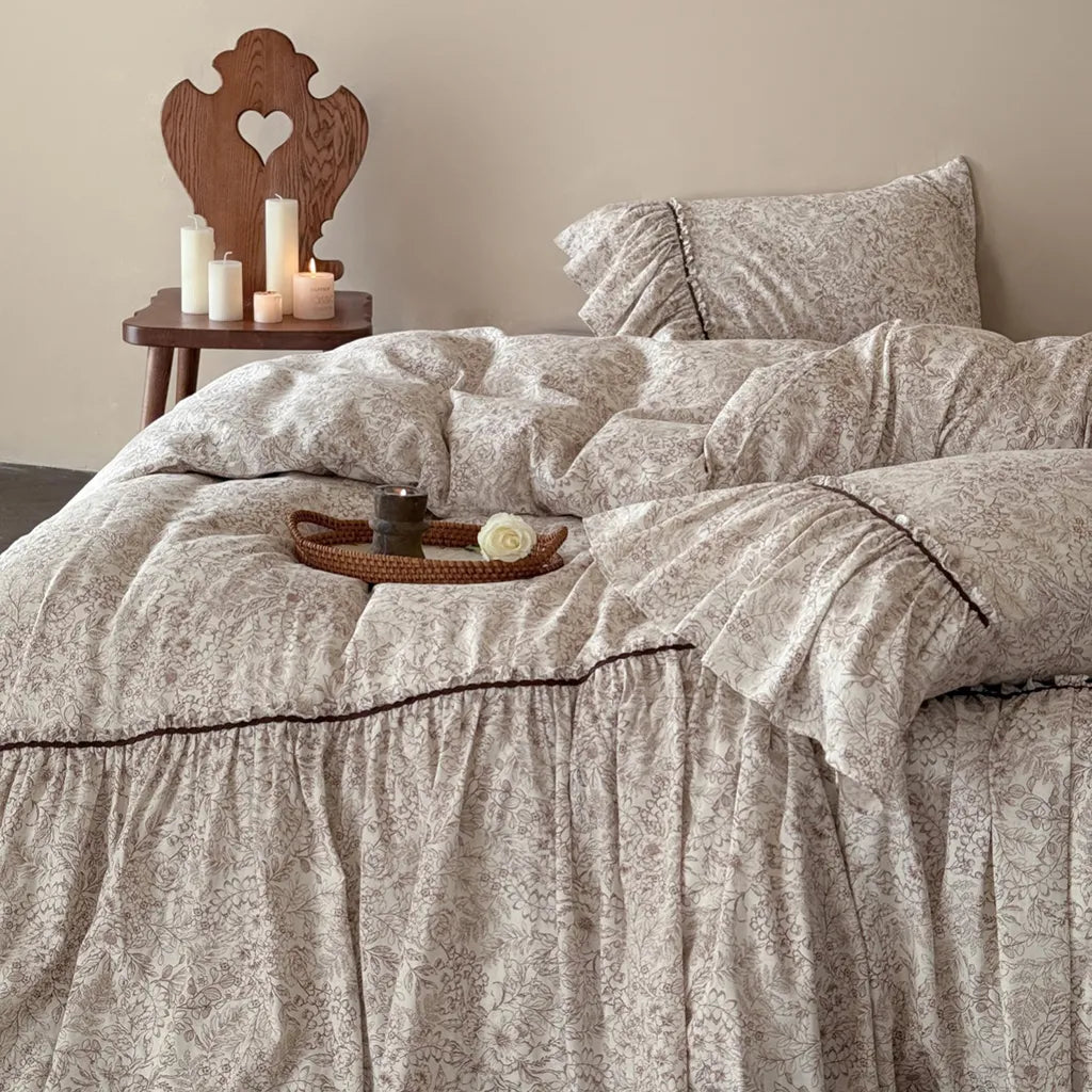 Meadow Floral Bedding Set Red