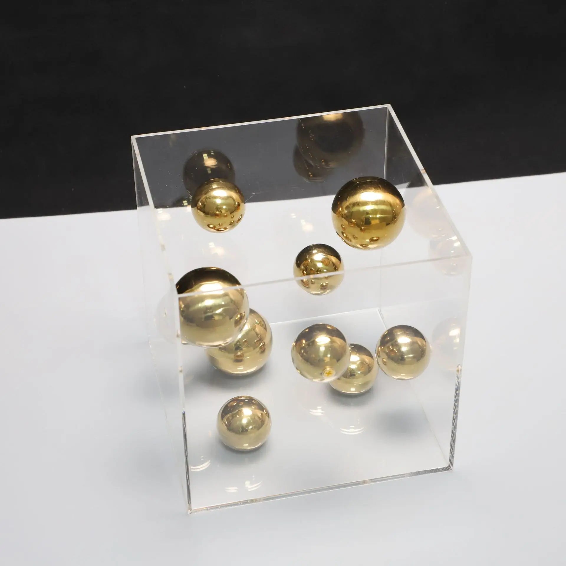 Modern Dot Art Cube Gold Cube