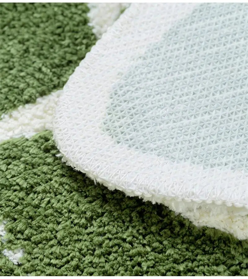 Monstera In White Bath Mat