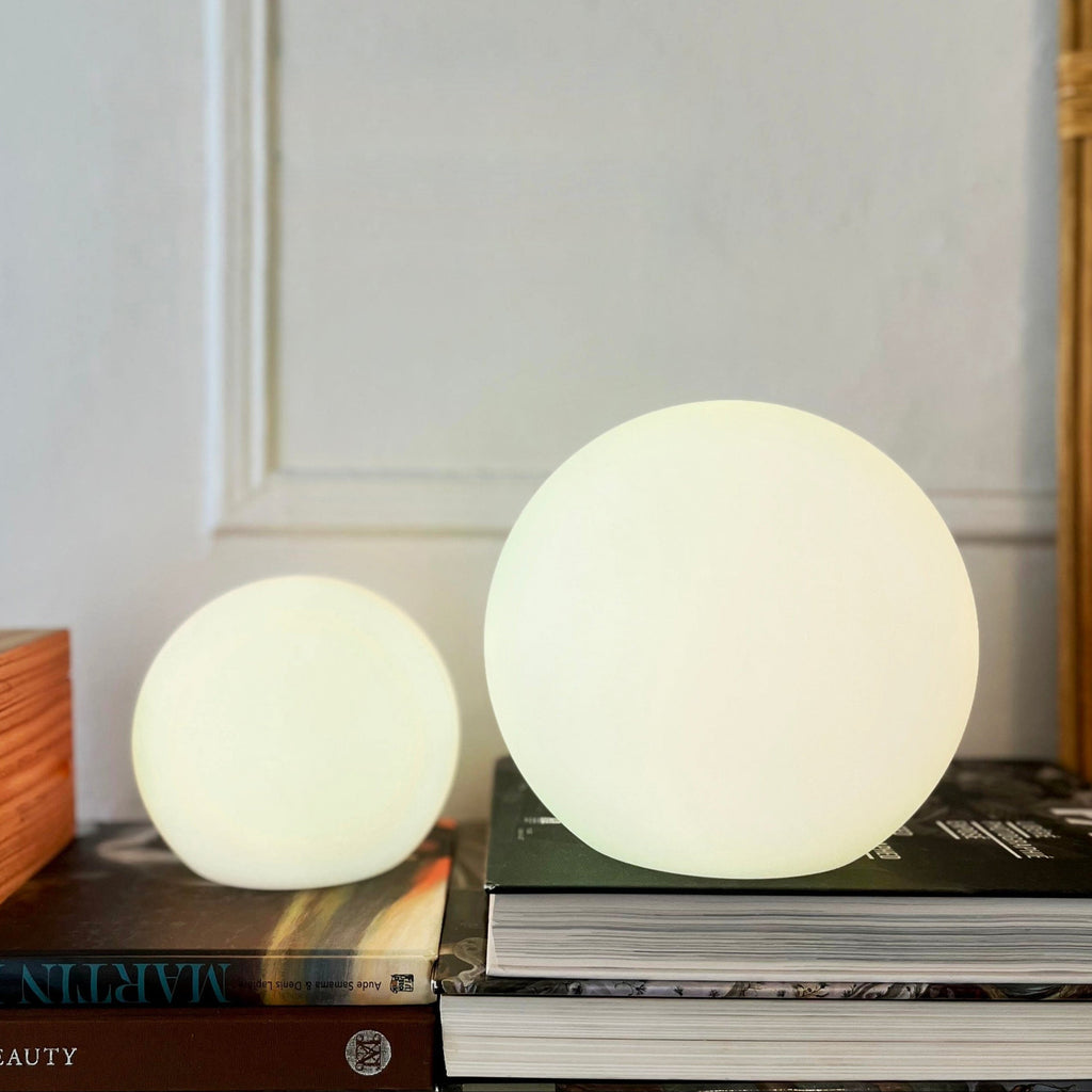 Moon Cordless LED Dimmable Table Lamp