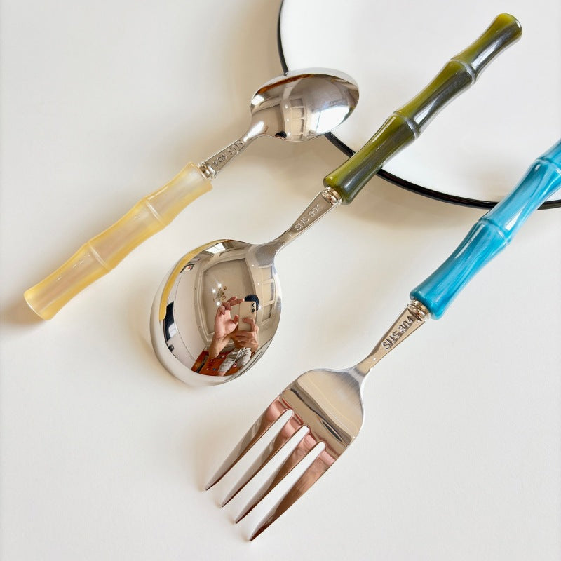 Valmont Bamboo Grip Cutlery Set
