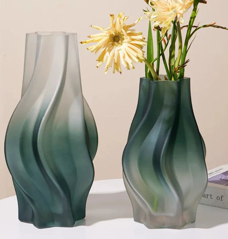 Aurora Ombre Wave Vase