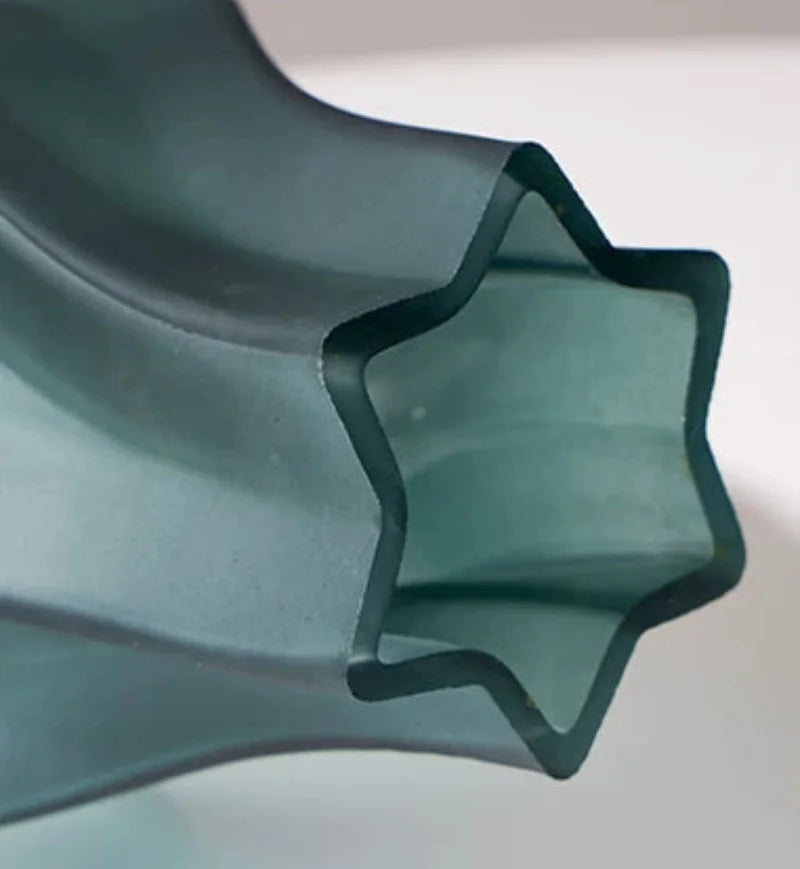 Aurora Ombre Wave Vase