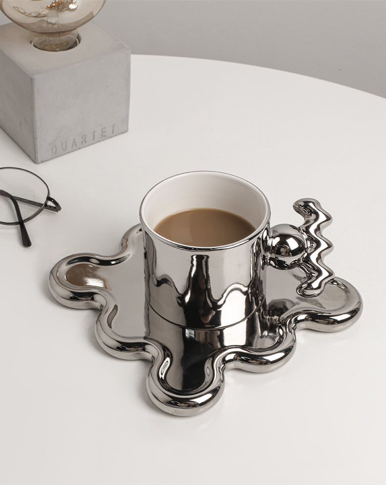 Oversized Zig Ceramic Cup & Plate