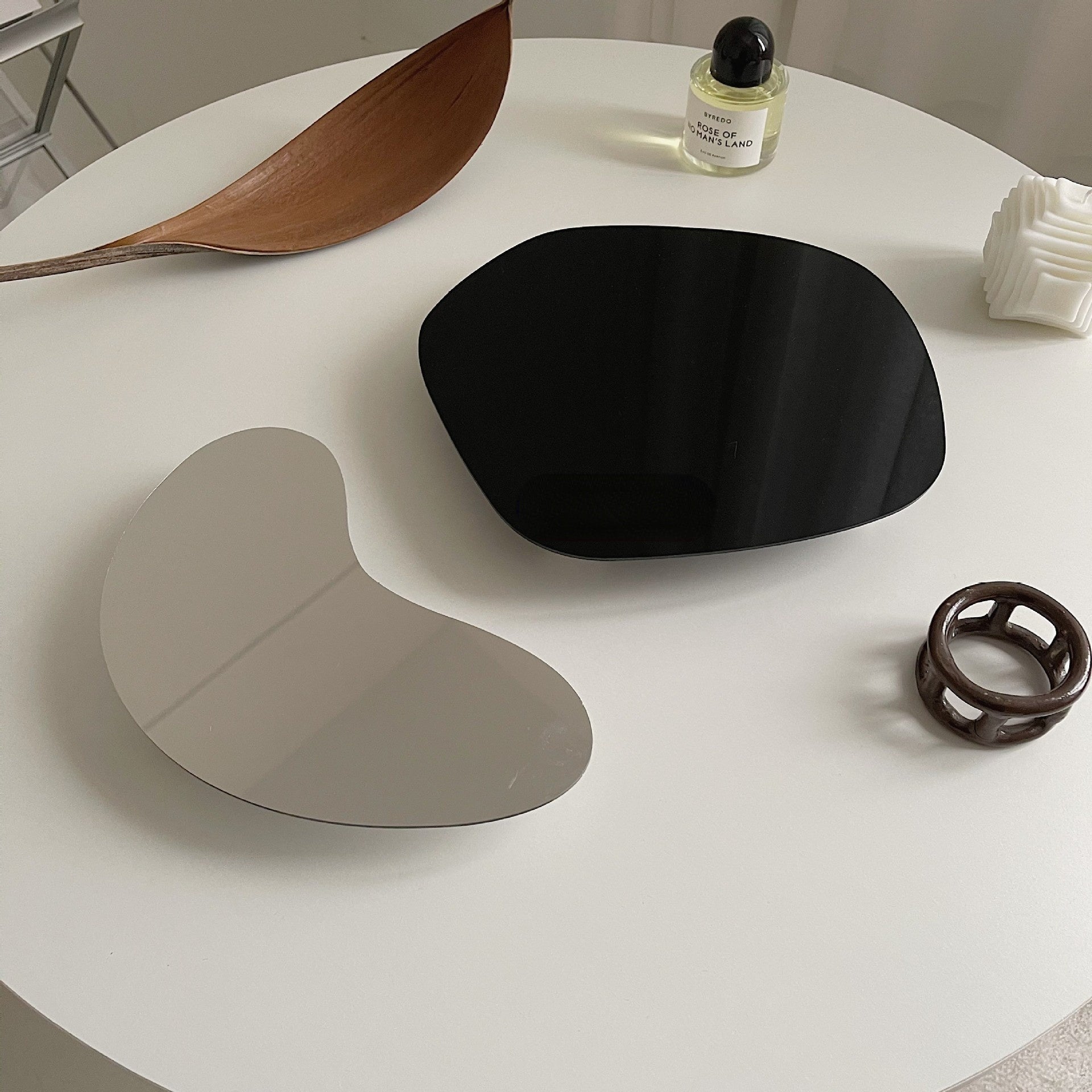 Pebbles Mirror Tray 2 Piece Set