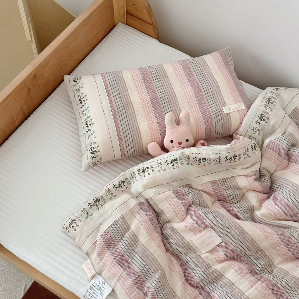 Striped Muslin Quilt Set – Soft Pink Cotton Comforter