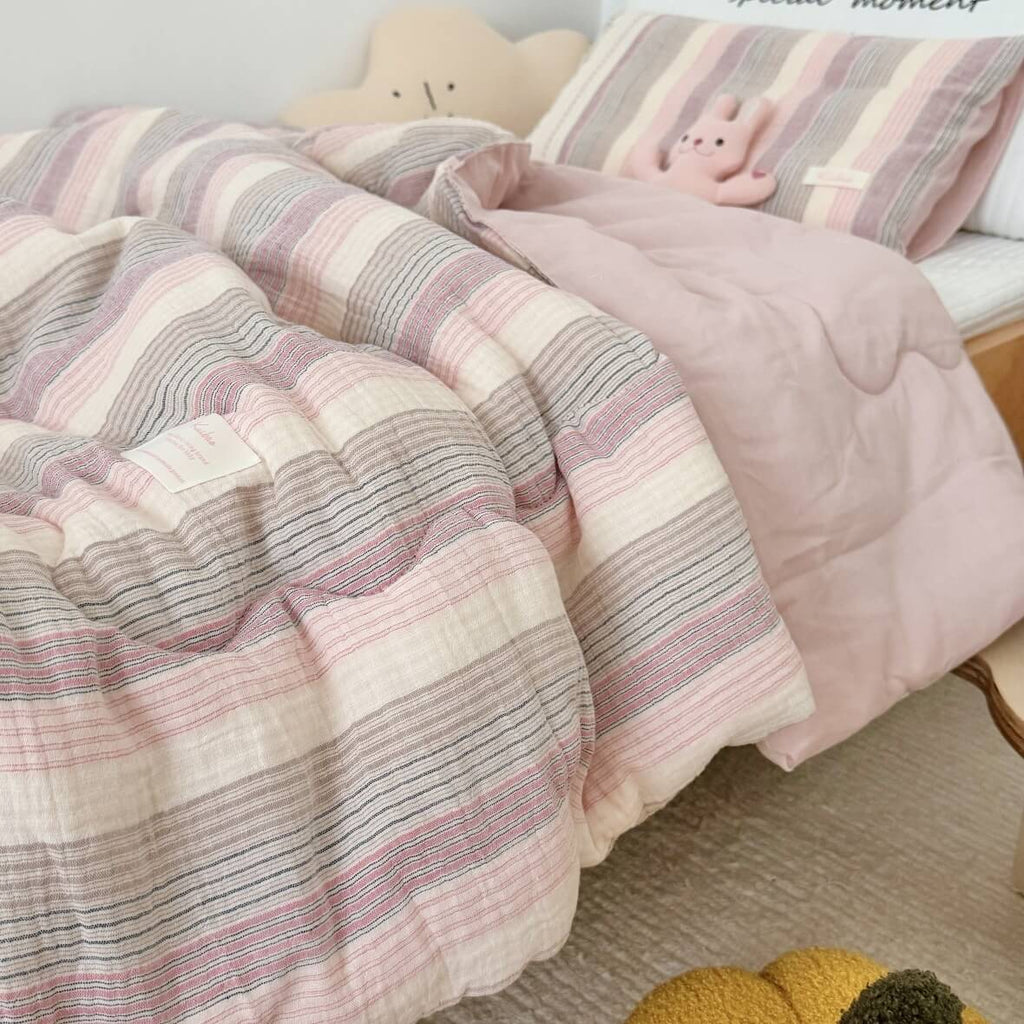 Striped Muslin Quilt Set – Soft Pink Cotton Comforter