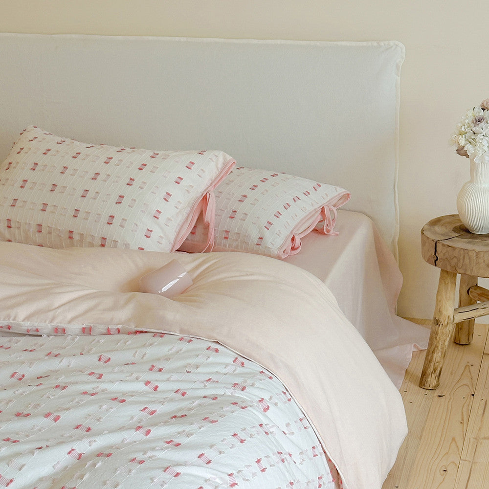 Pink Tufted Check Cotton Bedding Set