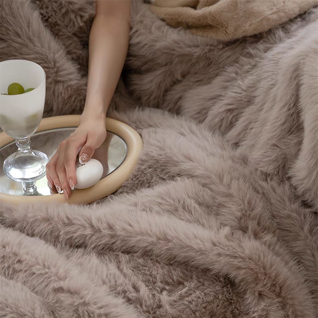 Plush Mink Faux Fur Blanket Coco