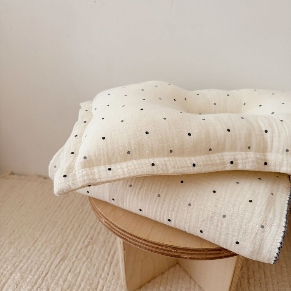Polka Dot Muslin Toddler Blanket & Pillow Set – 47″×51″