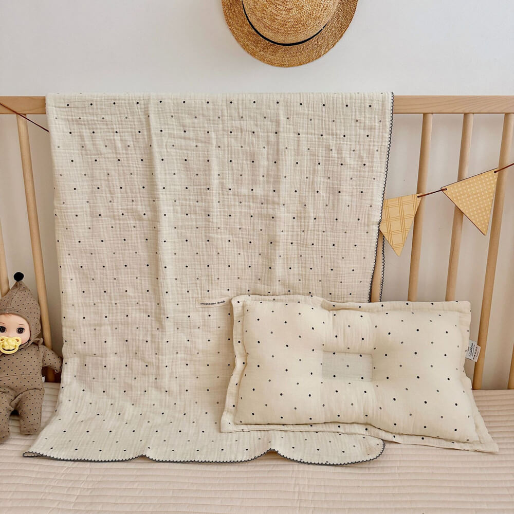 Polka Dot Muslin Toddler Blanket & Pillow Set – 47″×51″