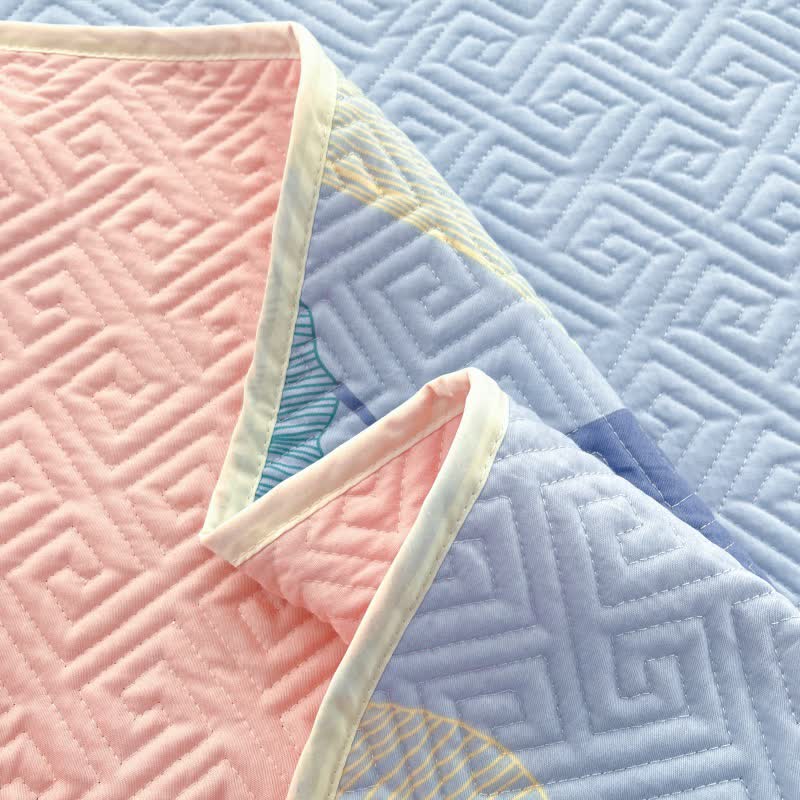 Playful Cotton Bedspread - Non-Slip & Washable