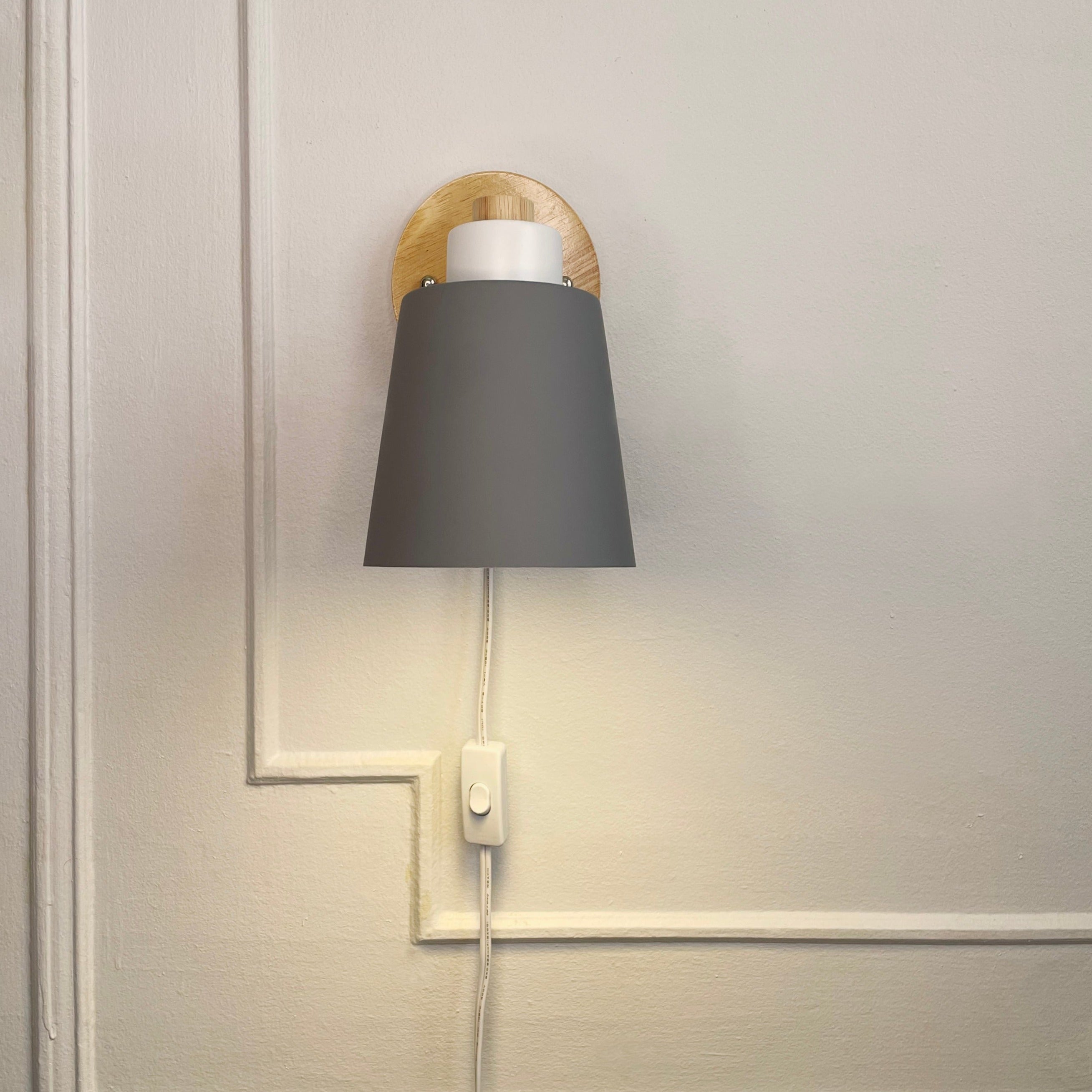 Rotating Reading Lamp with Plug