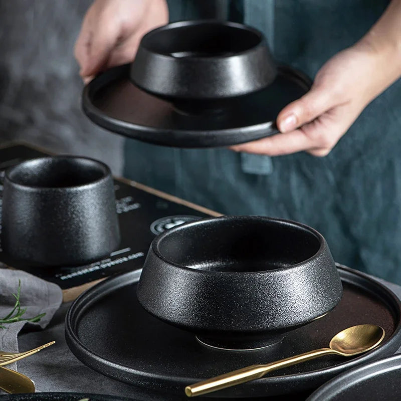 Minimalist 9-Piece Stoneware Set