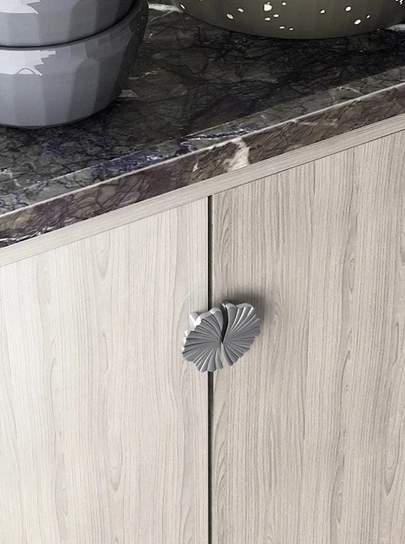 Solenne Fan Cabinet Knobs - Chrome Silver