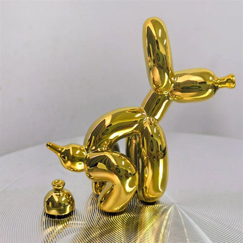 Balloon Dog of Mischief Gold
