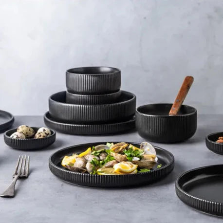 Ribbed 25-Piece Dinnerware Set Black