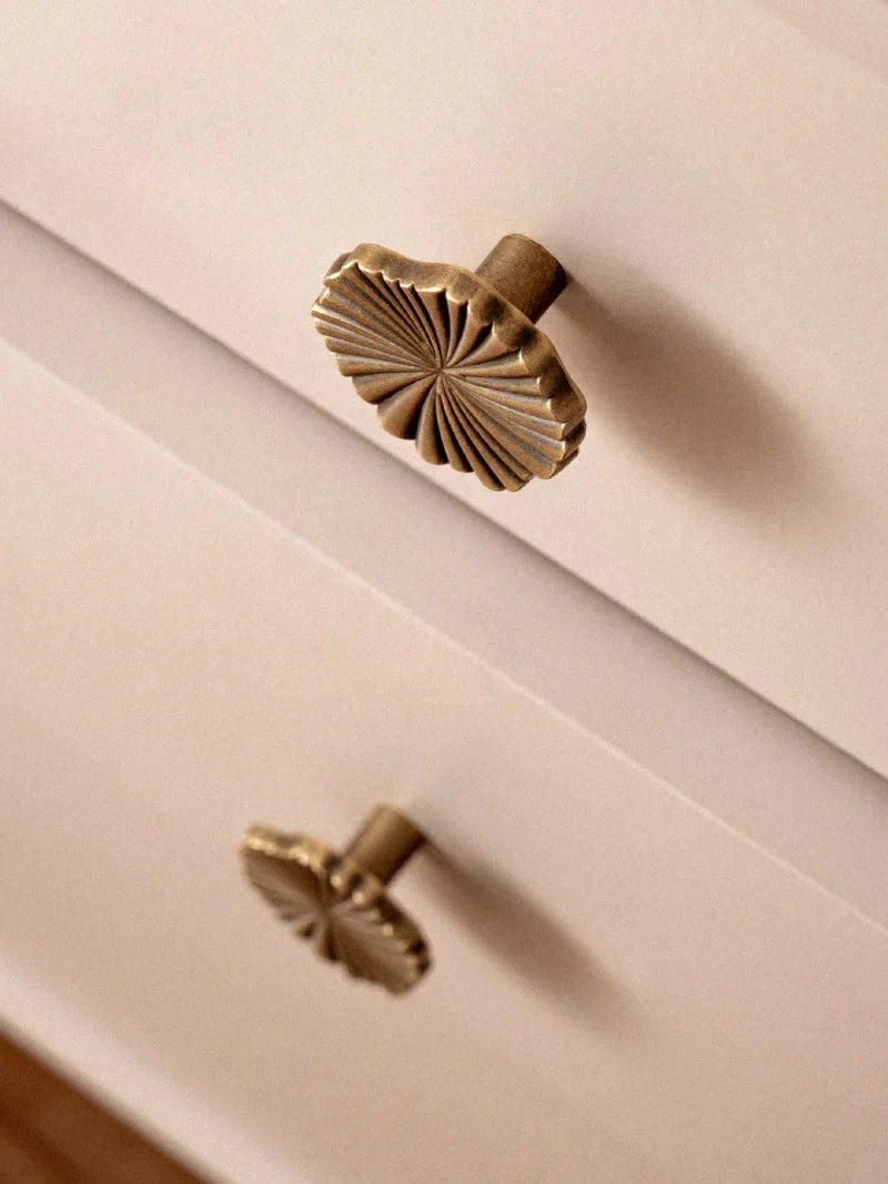 Solenne Fan Cabinet Knobs