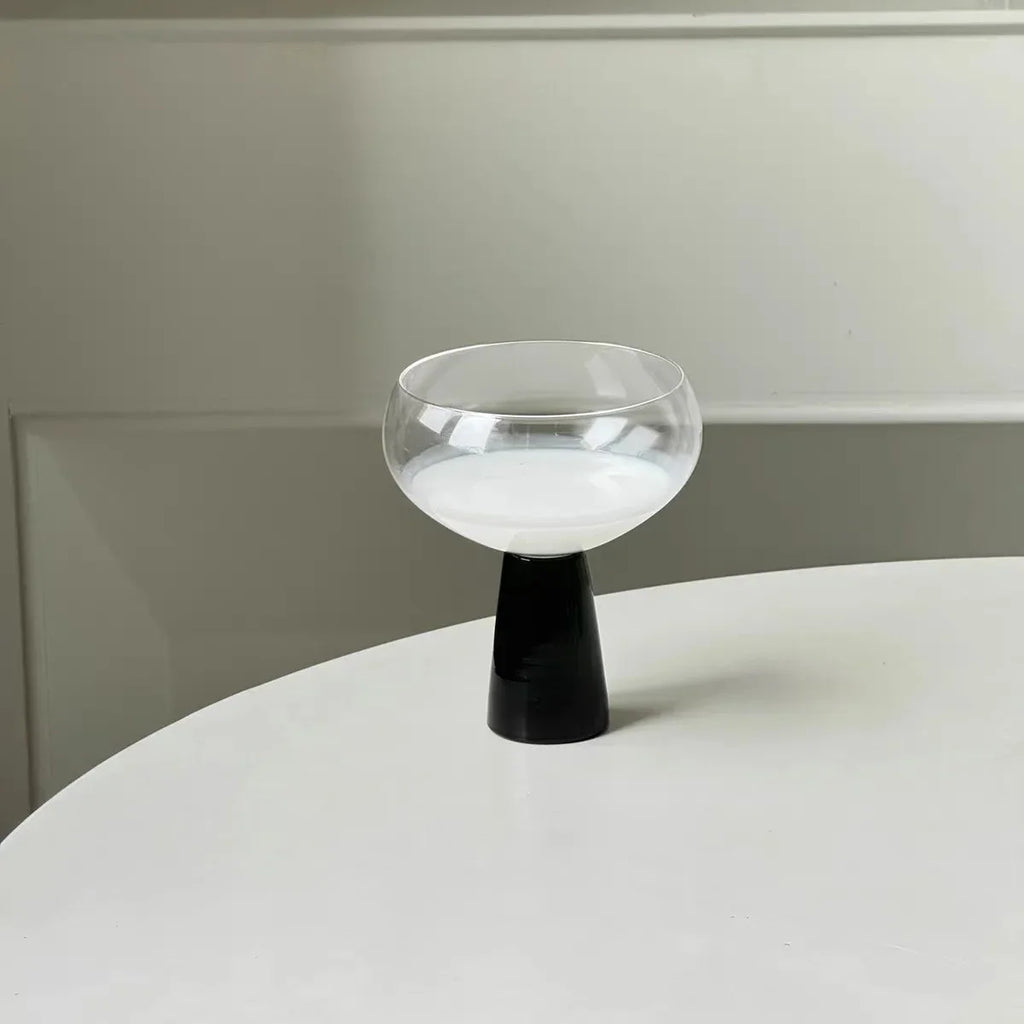 Oria Pillar Coupe