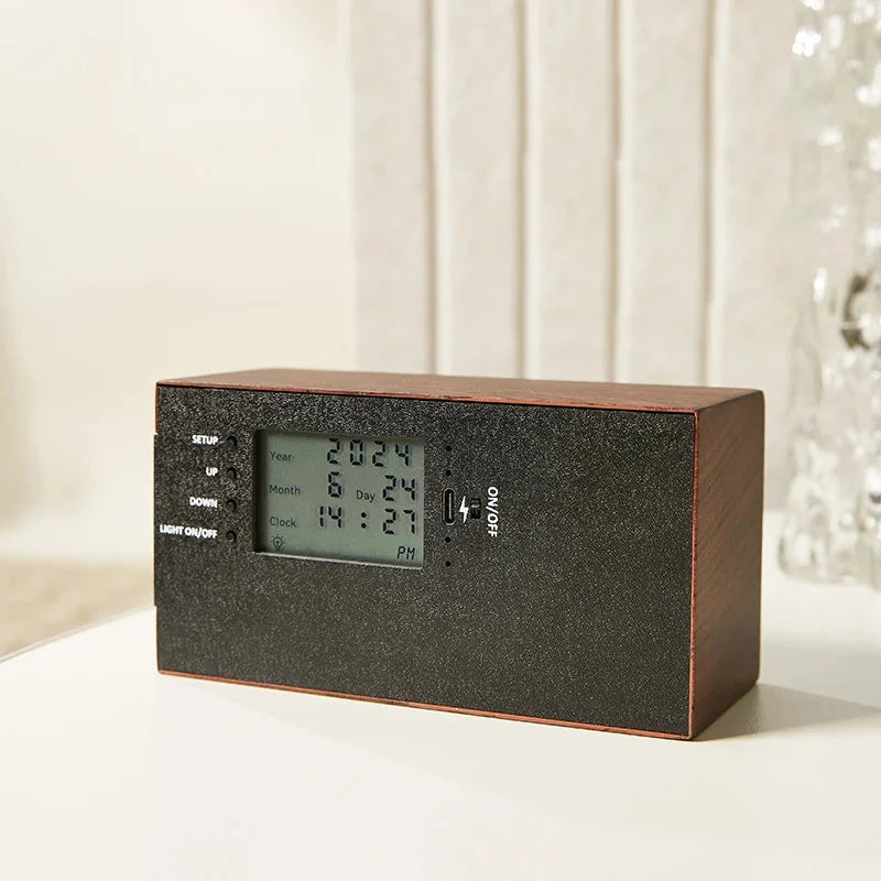 Maison Flip Calendar Clock