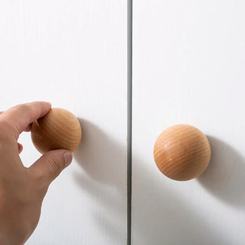 Niko Wooden Knobs
