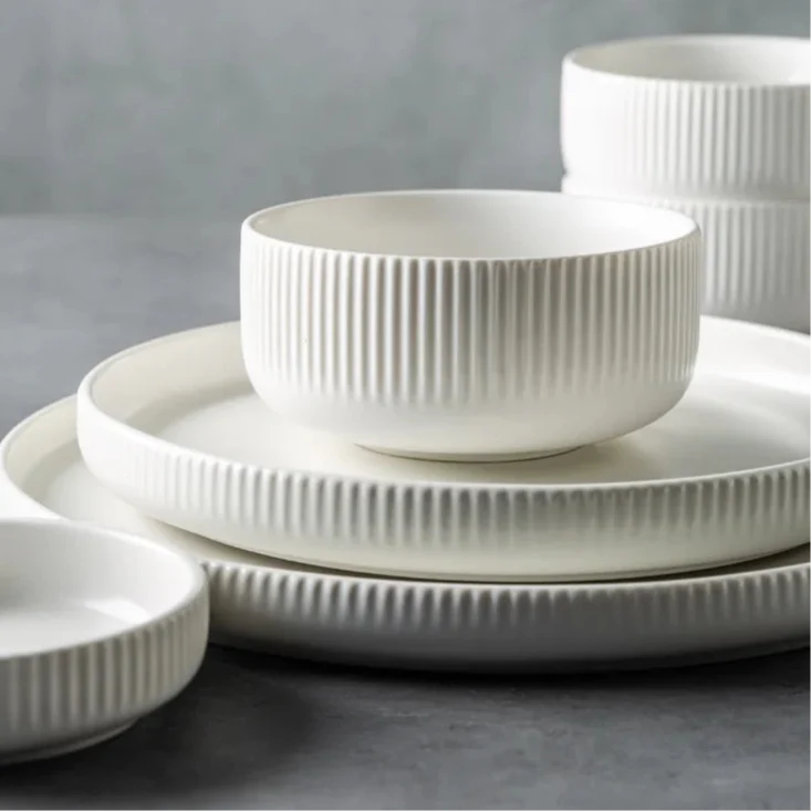 Ribbed 25-Piece Dinnerware Set