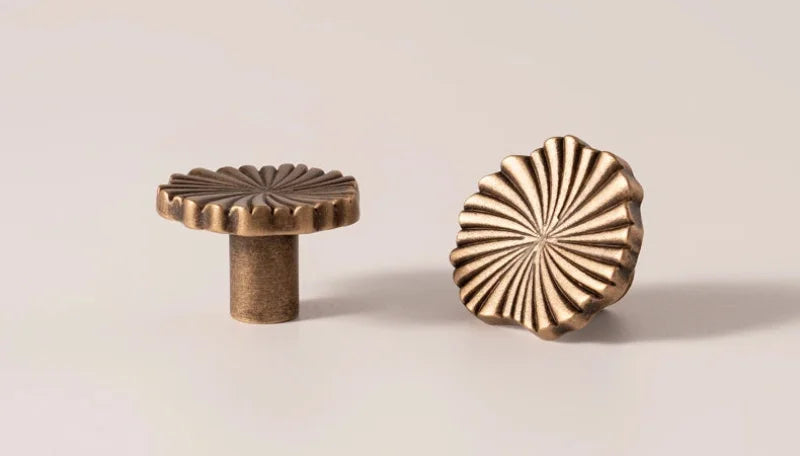 Solenne Fan Cabinet Knobs