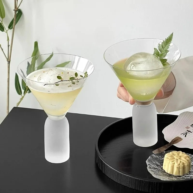 Pedestal Martini Coupe