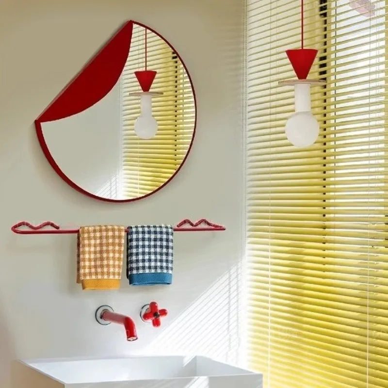 Wiggle Towel Bar