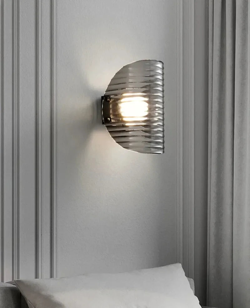 The Obsidian Ray Wall Lamp