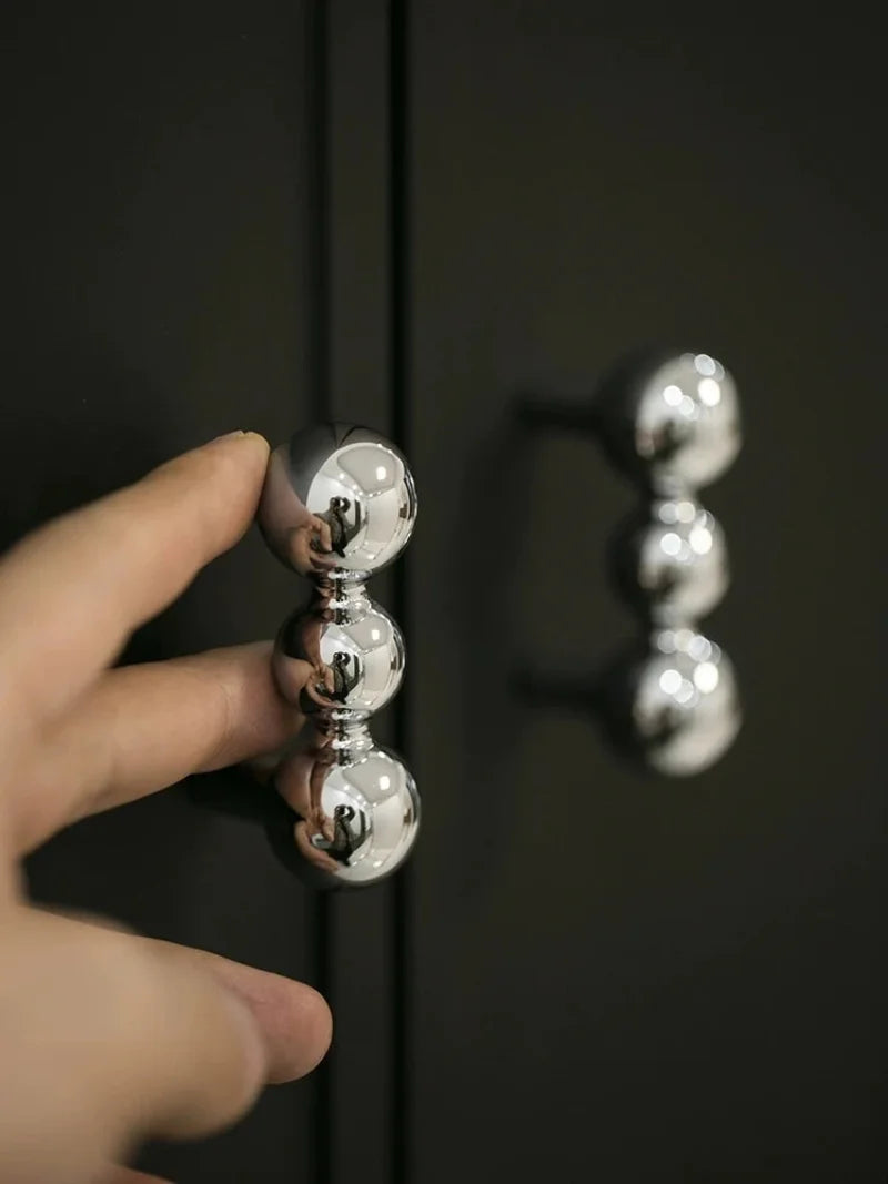 The Nexus Cabinet Knob & Pull