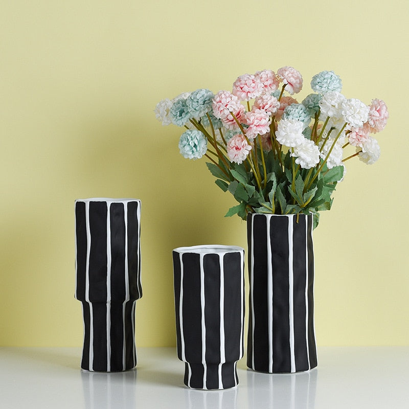 Santo Black and White Geometric Ceramic Vase