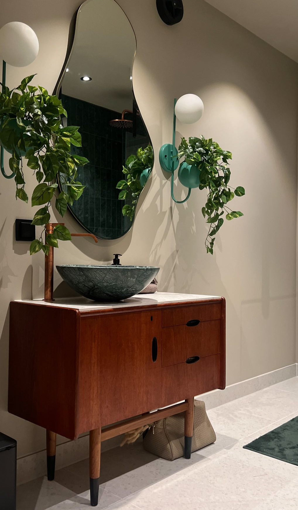 Savoy LED Wall Lamp Planter & Organizer - Final sale