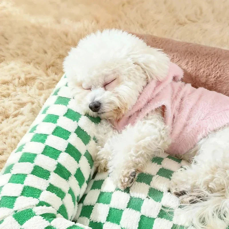 Checker Nest Pet Bed