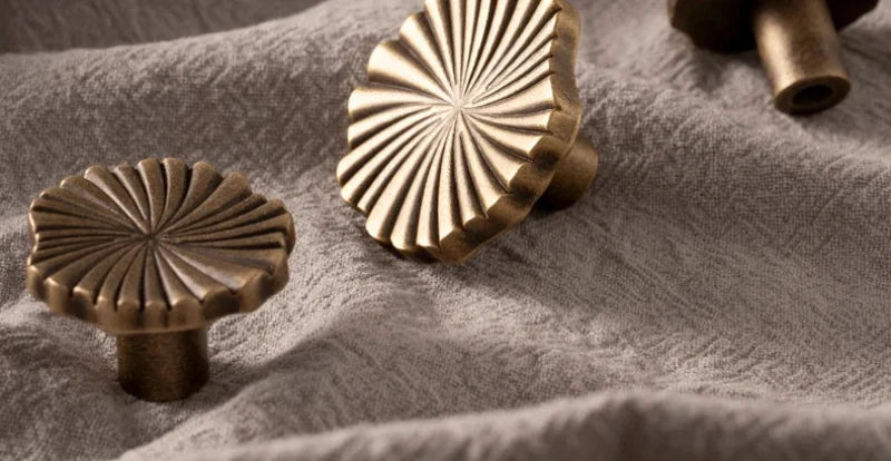 Solenne Fan Cabinet Knobs