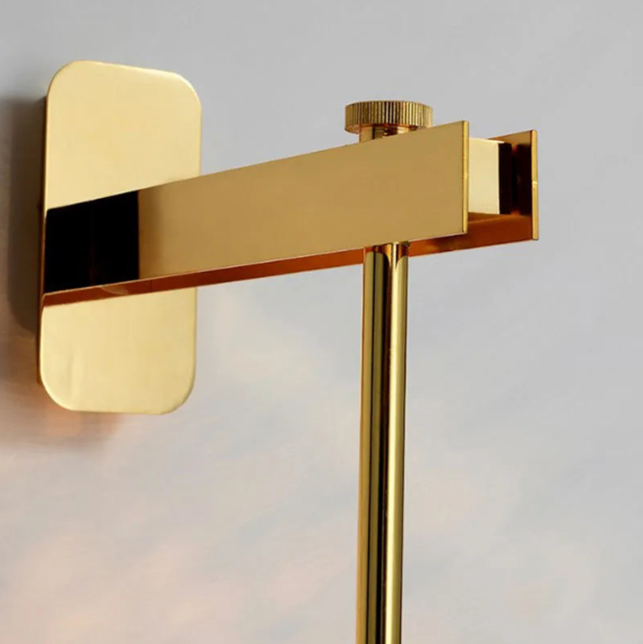Luce Postmodern Wall Sconce