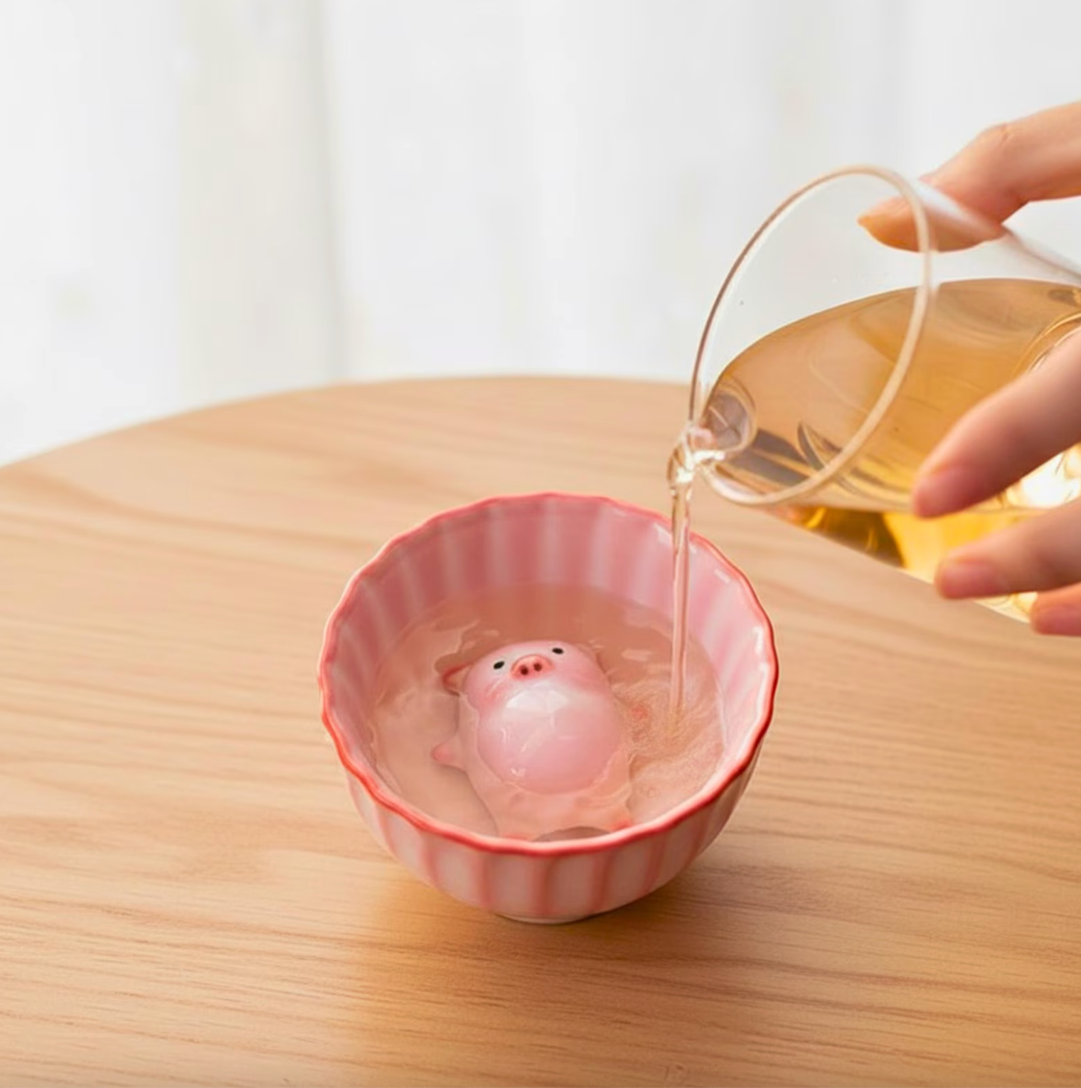 Bubbly Piggy™ Tea Cup