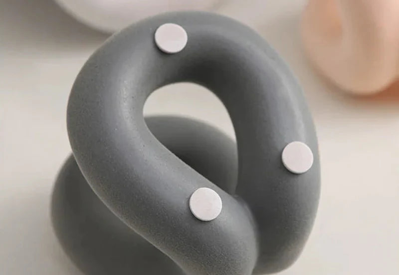 Sculpted Knot Ceramic Holder