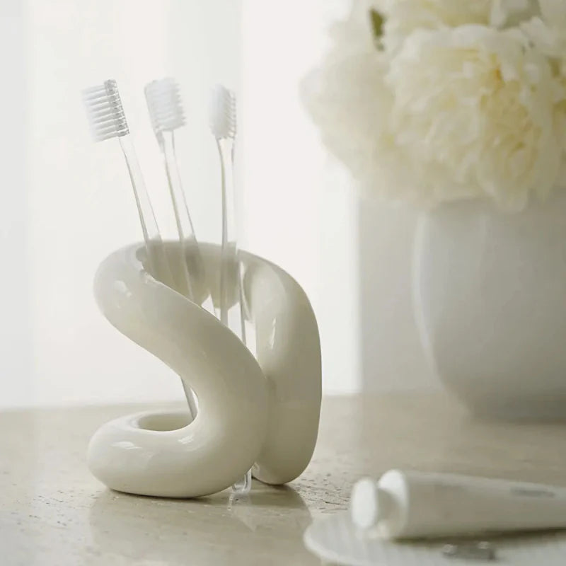 Sculpted Knot Ceramic Holder