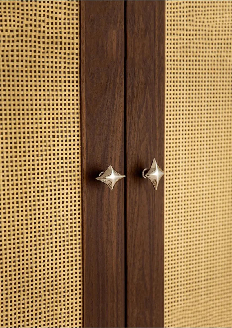 The Nova Cabinet Pull
