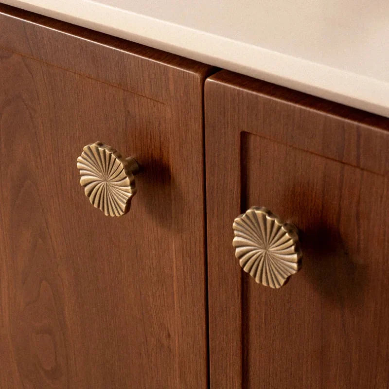 Solenne Fan Cabinet Knobs