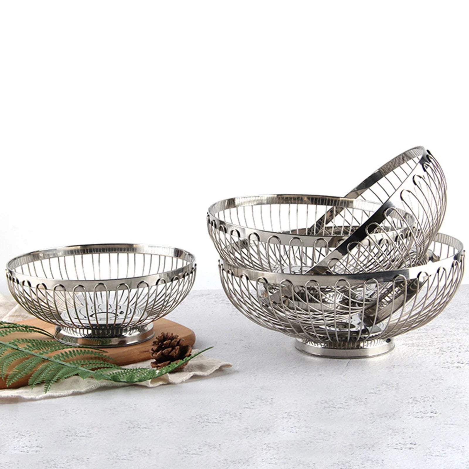 Verge Wire Fruit Basket